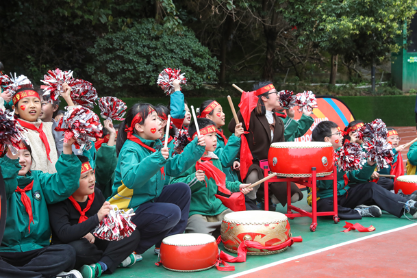 重庆市沙坪坝区树人景瑞小学：每天户外活动2小时 有效遏制“小胖墩”“小眼镜”